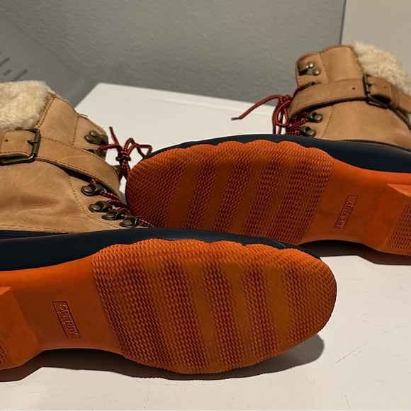 Women’s Sperry Shearwater buckle boot - Picture 4 of 7